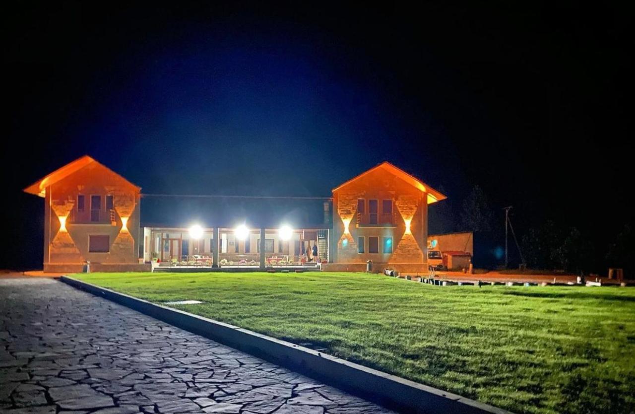Hotel Perla E Tomorrit Polican